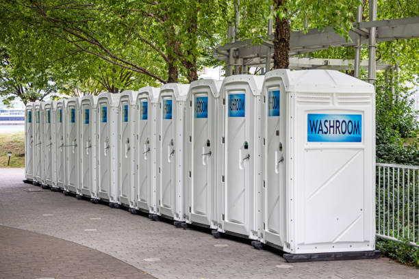 Portable restroom solutions in Nixon, TX